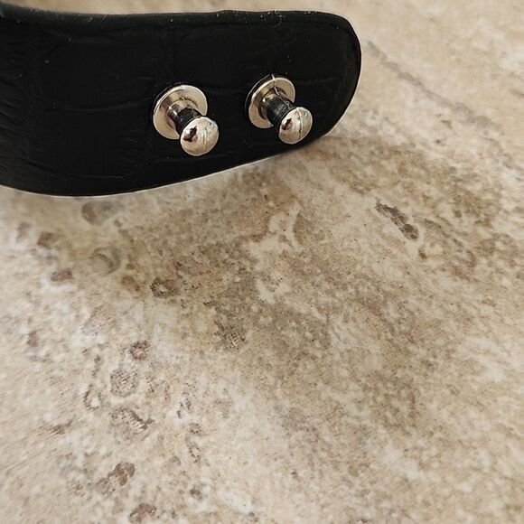 Leather Cuff - Picture 3 of 5